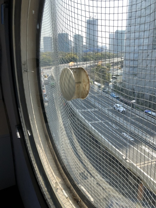 中銀カプセルタワービルの見学ツアー 丘の上から通信 中銀カプセルタワービルの見学ツアー 丘の上から通信