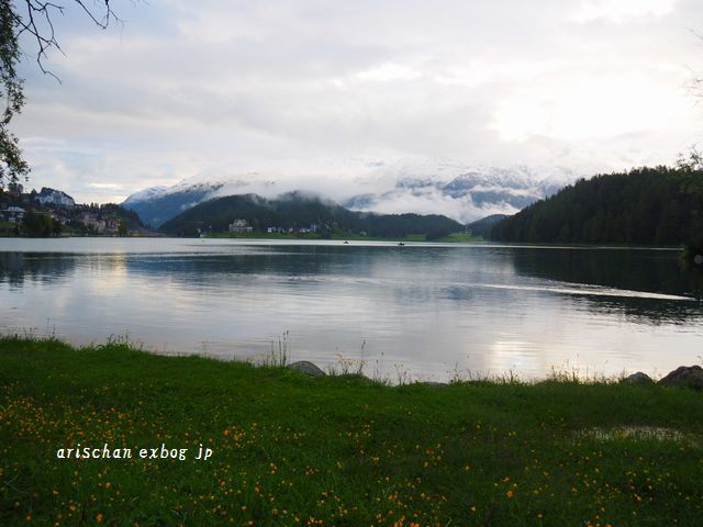 ザンクト・モッリッツァー湖＠スイスの早朝散歩_f0295238_10000969.jpg
