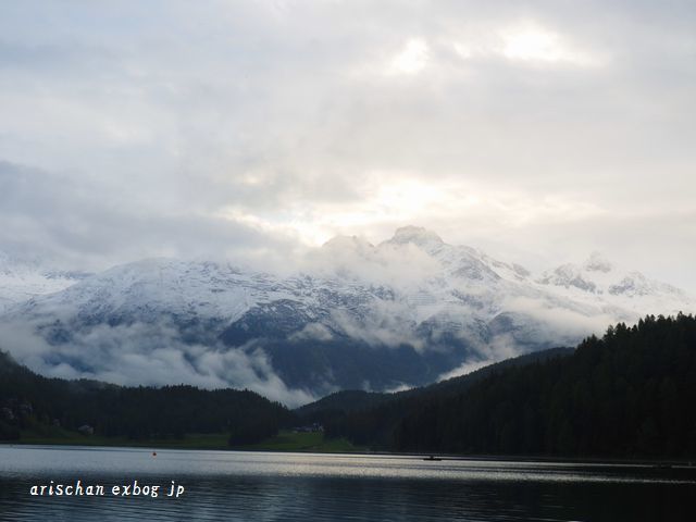 ザンクト・モッリッツァー湖＠スイスの早朝散歩_f0295238_10052910.jpg
