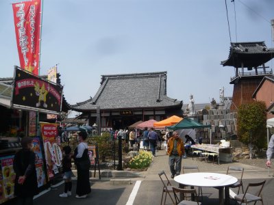 竹鼻の本覚寺での幸種市に自転車で行ってみた_c0024502_22405223.jpg