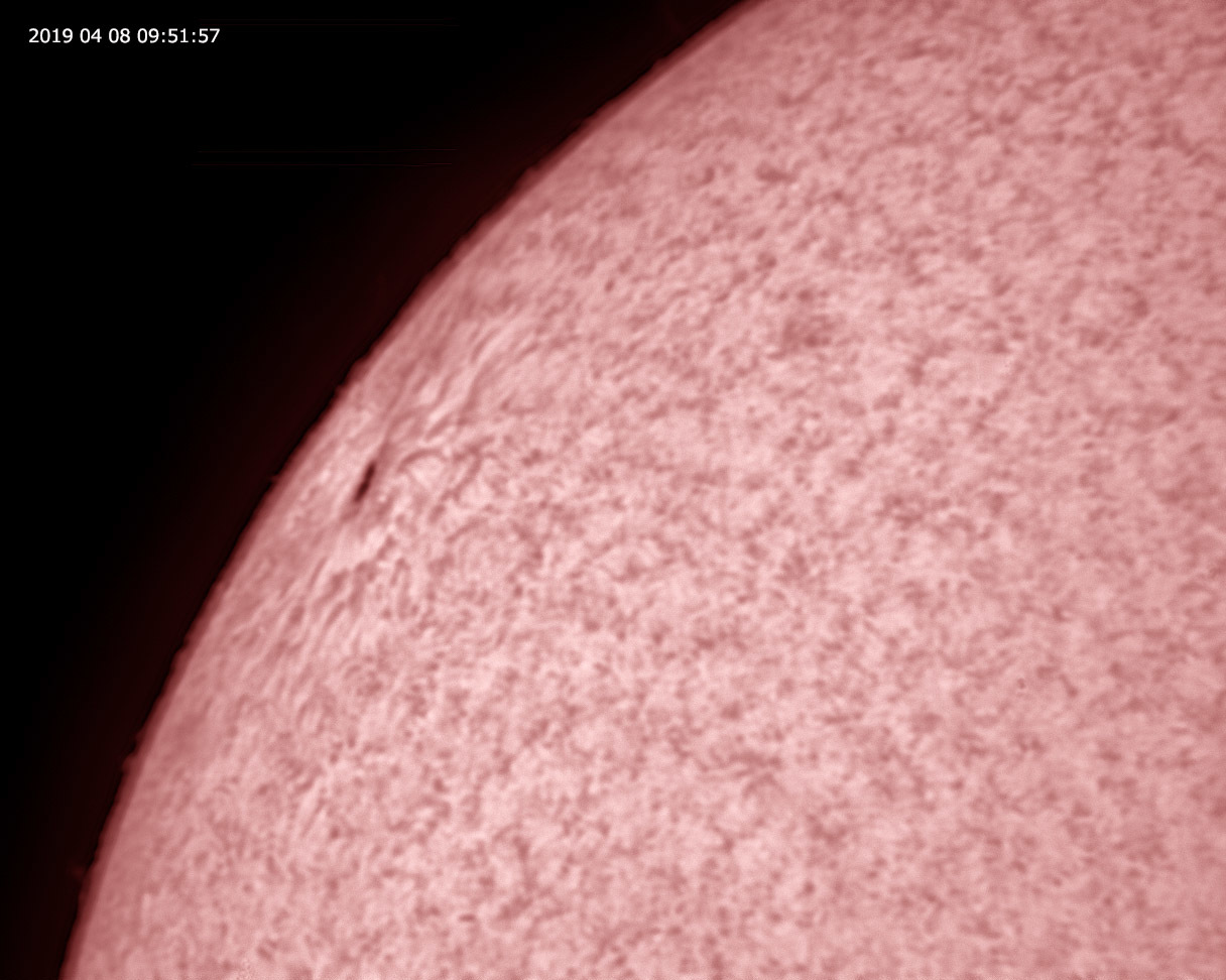 4月8日の太陽 久しぶりの大きな黒点!_e0174091_11194108.jpg