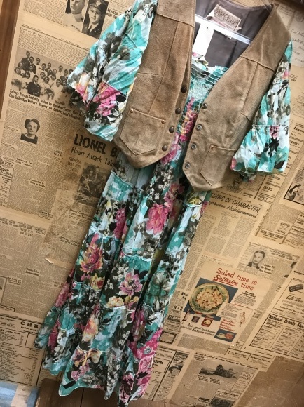 ヒッピーワンピース多数入荷 Plywood Used Clothing Service Furniture ヒッピーワンピース多数入荷 Plywood Used Clothing Service Furniture