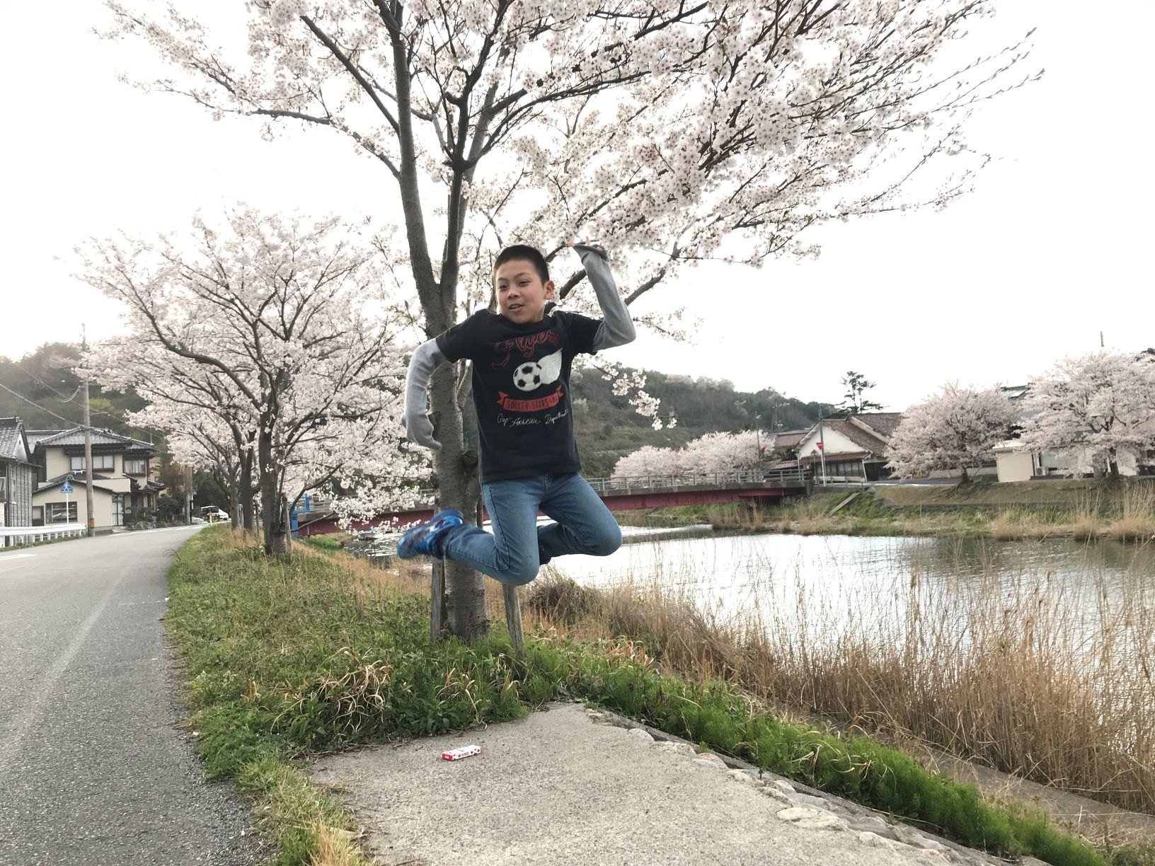 遠い夢の国もいいんだけど、小さな幸せはすぐ近くにある。_f0009169_10144524.jpg