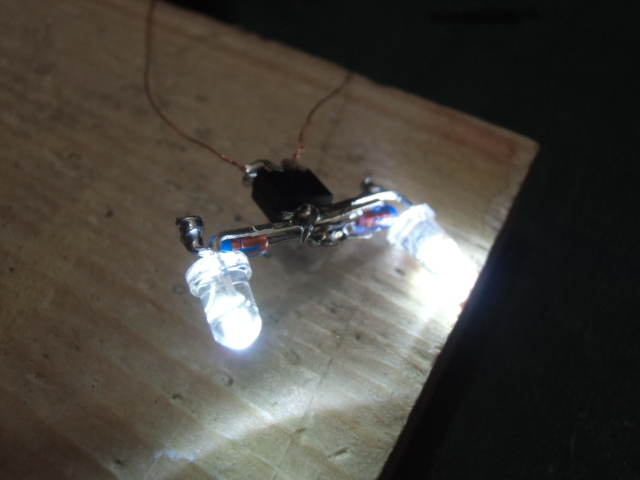 室内灯用砲弾型LEDの並列接続 : 新湘南電鐵 横濱工廠3