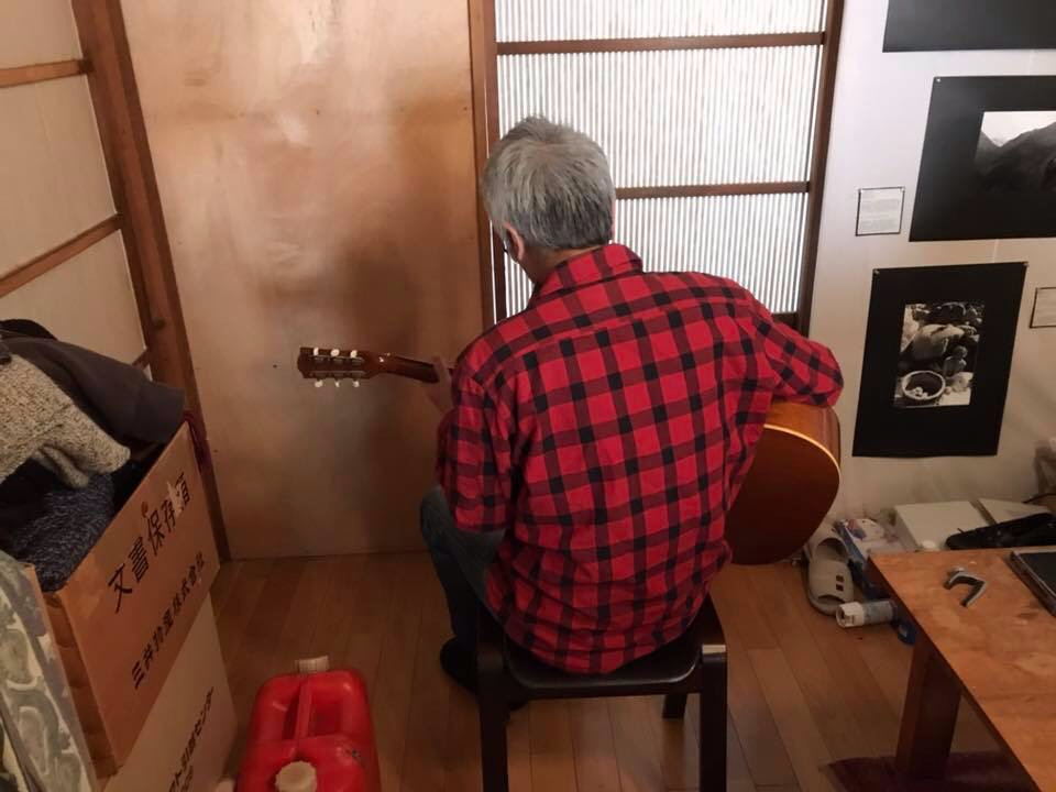 大屋ギターの調整と伊藤賢一さんのギブソンJ-50 1958年。_a0334793_05081408.jpg
