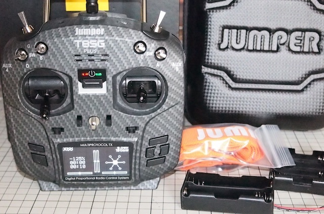 Jumper T8SG V2.0 Plus Carbon Special Edition 到着。¥^o^_e0109011_17474530.jpg