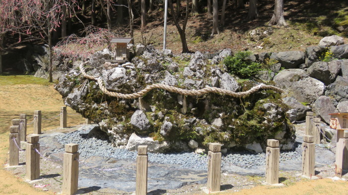 536 君が代 さざれ石 岐阜県さざれ石公園その6 491 477 472 471 396参照 名曲歌碑めぐり 童謡唱歌等の歌碑をたずね歌の心や真意を探る 536 君が代 さざれ石 岐阜県さざれ石公園その6 491 477 472 471 396参照 名曲歌碑めぐり 童謡唱歌等の歌碑をたずね歌の心や真意を探る