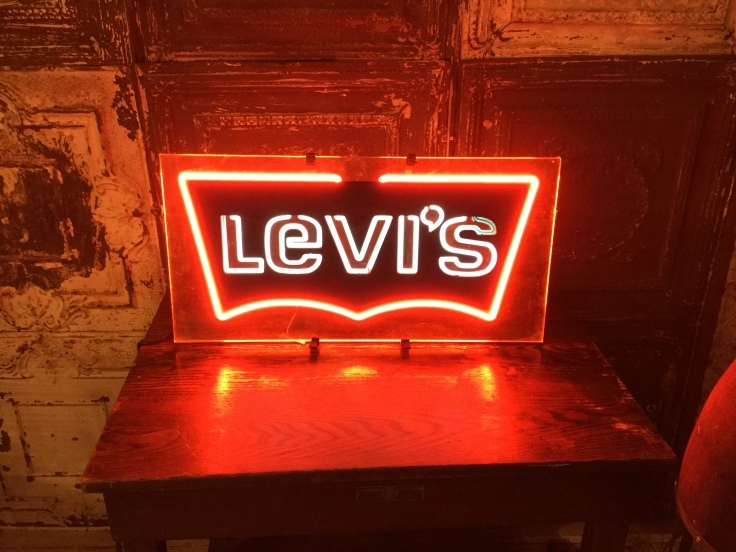 Levi's Glass Neon Sign : REAL MONKEY 仙台 ~ Vintage & Antiques ~古着屋