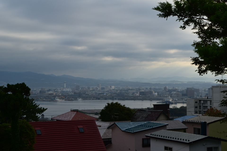peeps hakodateに建築家・関根要太郎の作品と経歴が紹介されました_f0142606_08331065.jpg