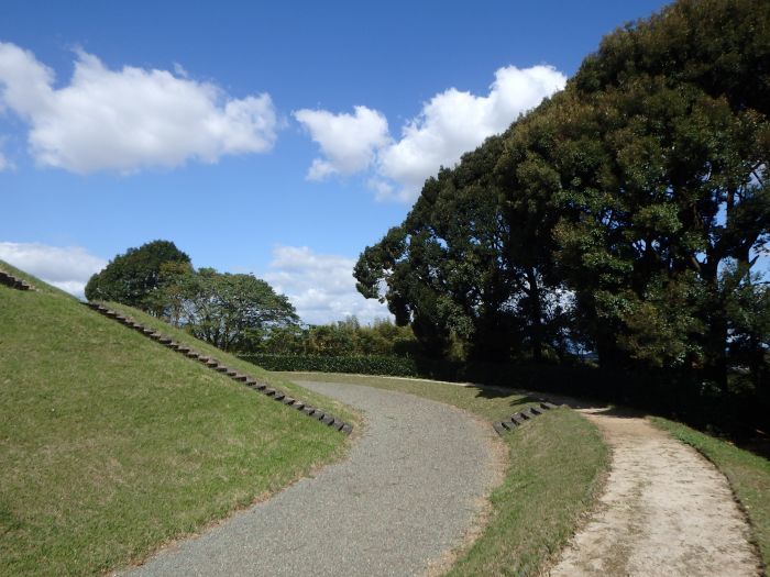 『壱岐島・筑後川流域古墳めぐり／五日目、八女古墳群／弘化谷古墳』 kk-32_a0289546_08592889.jpg