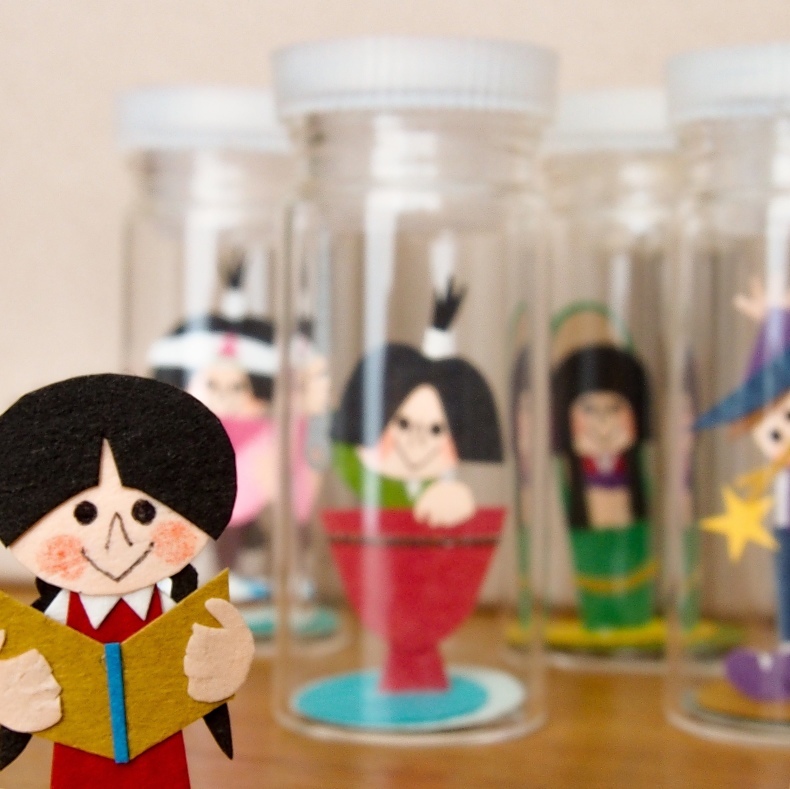 銅版画展と納品と:鴫原佳代さん銅版画展→絵本カフェholo holo_c0302048_20011651.jpeg