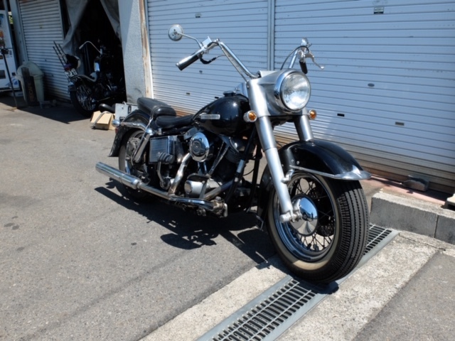FLHのハンドル_a0165898_19060347.jpg