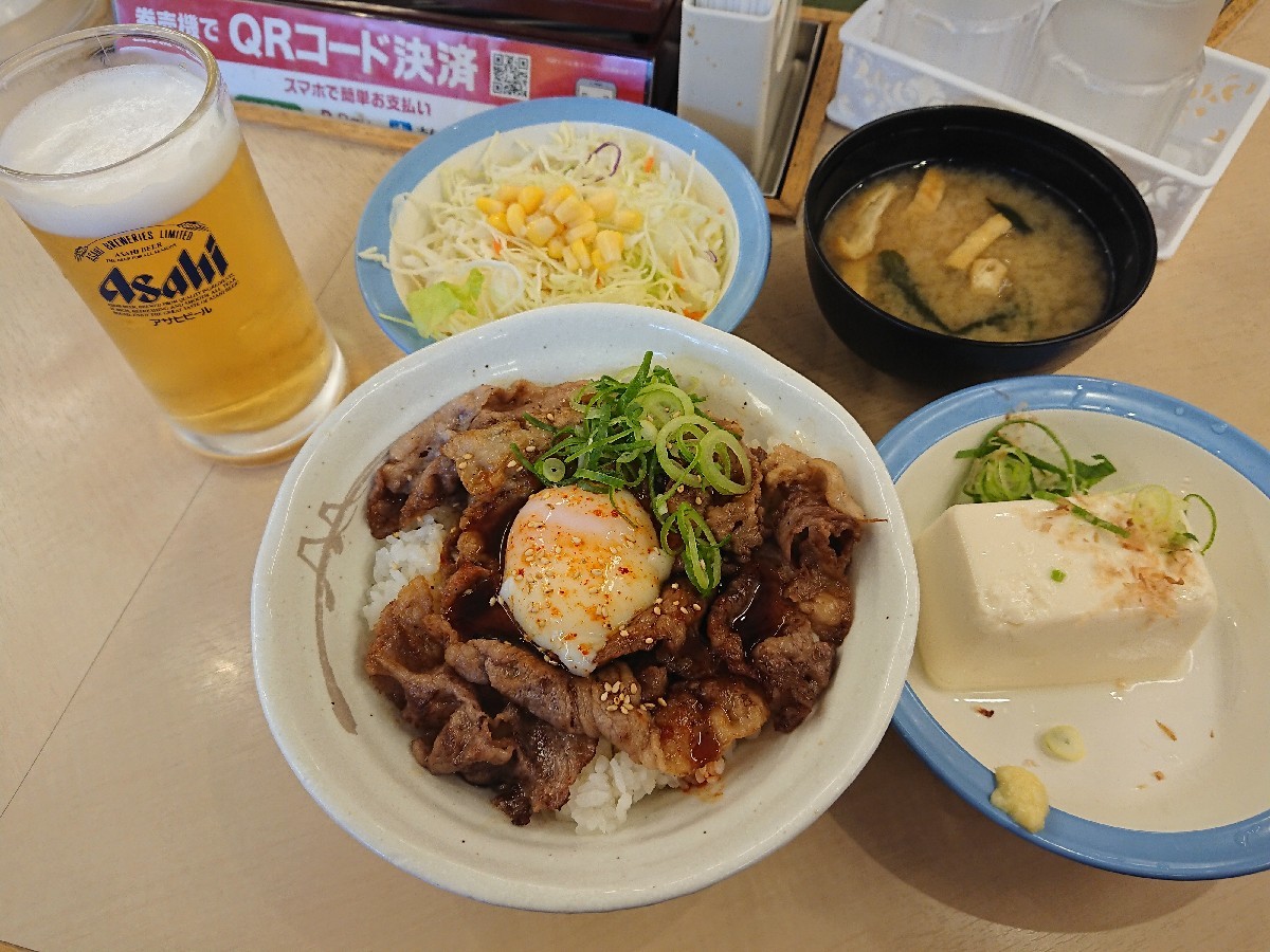 4/13夜勤明け 焼き牛めし並生野菜セット & 冷奴 & 生ビール小 @松屋_b0042308_17441960.jpg
