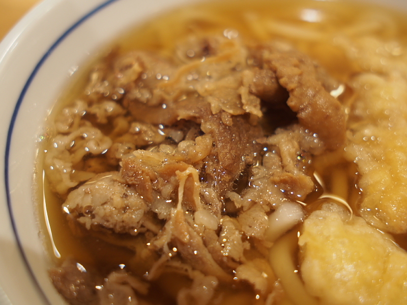 【福岡天神で朝うどん】ウエストの肉ごぼう天うどん_b0008655_17360245.jpg