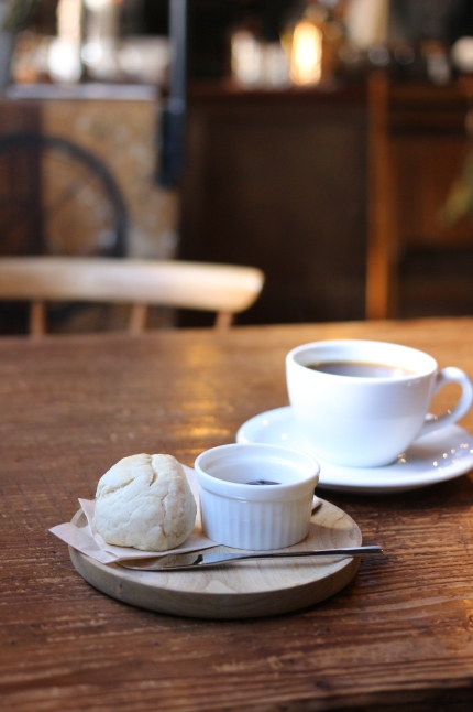 休日散歩♪ ～Wednesday coffee standさんへ～_f0354014_09345696.jpg