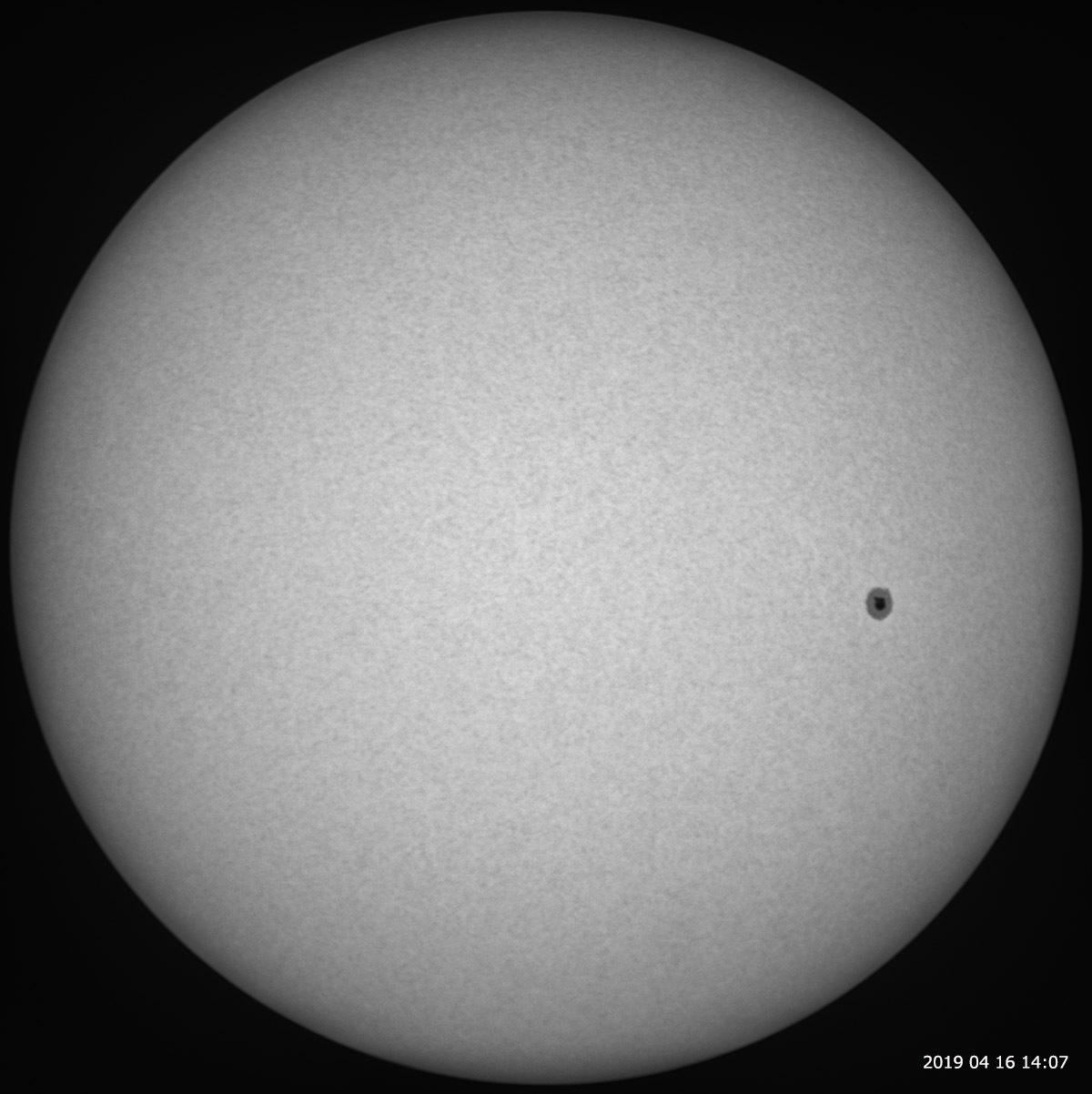 4月16日の太陽_e0174091_17065803.jpg