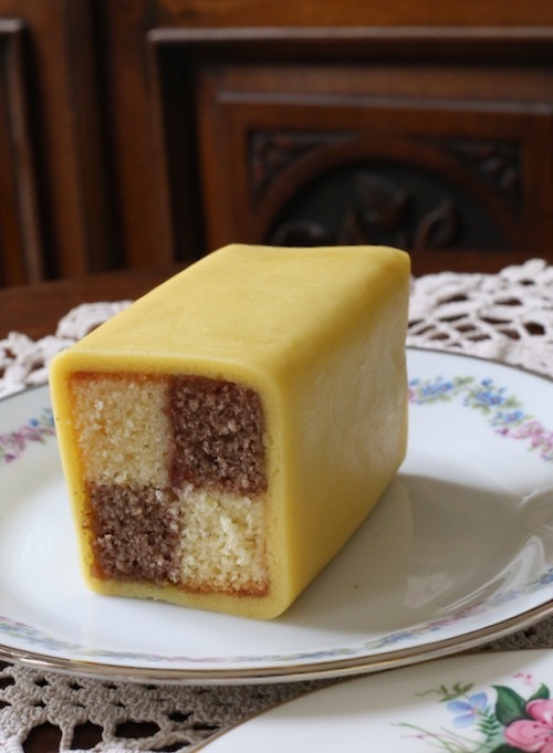 英国伝統菓子バッテンバーグ_f0380234_03425433.jpg