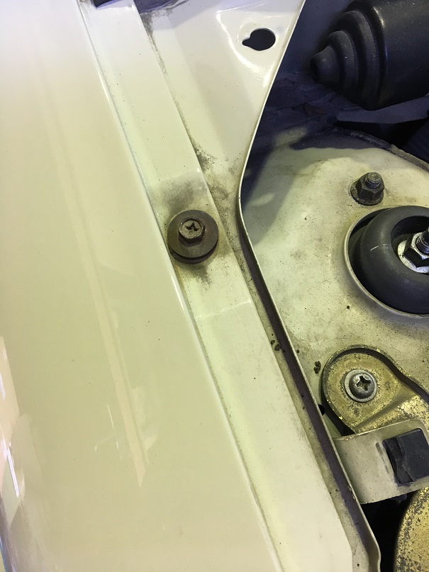 NISSAN PAO ~めっちゃ細か~い作業~_a0257092_17451230.jpg