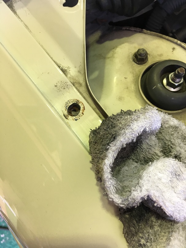 NISSAN PAO ~めっちゃ細か~い作業~_a0257092_17452267.jpg