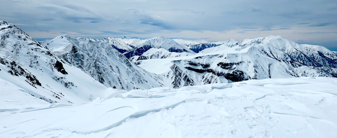 バックカントリー2019  立山　4月17日（水）_c0078410_04030101.jpg