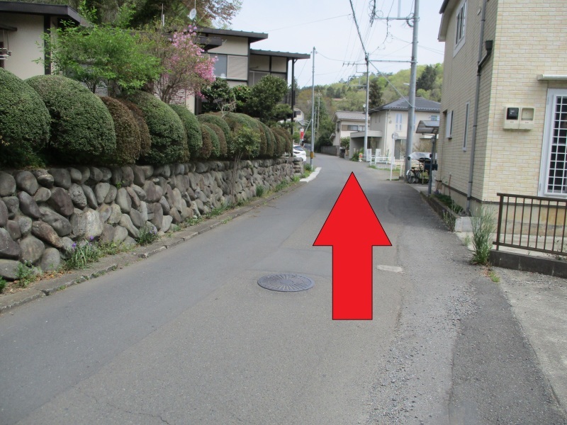 バス停から日の出さくらまでの道のり_d0371544_15184546.jpg