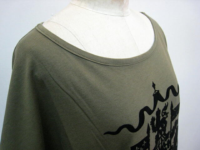 ＢＬＡＮＣ　ｂａｓｑｕｅ（ブランバスク）紋章プリントＴシャツ ＫＨＡＫＩ_a0089359_113411100.jpg