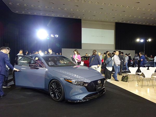 ALL-NEW MAZDA3 北米仕様車特別内見会_f0097523_16173160.jpg