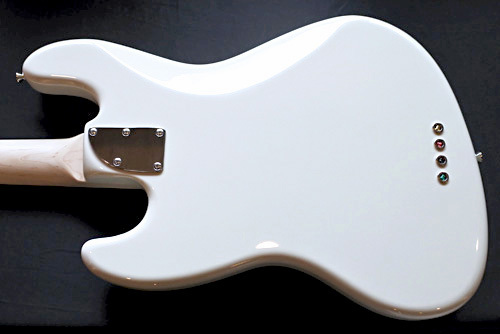 「Vintage WhiteのStandard-J #114」1本目が完成です!_e0053731_15504185.jpg