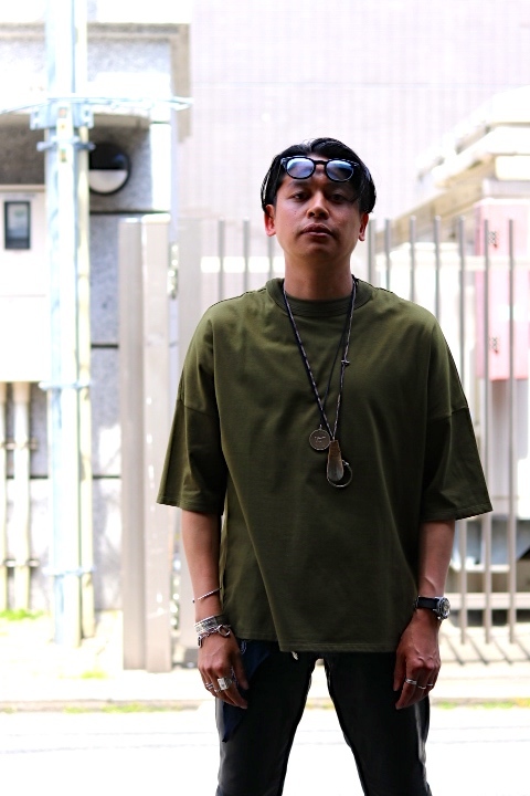 せっかくなのでTeeをもう一型　JUHA : OVERSIZED DOUBLE BINDER TEE_f0224266_17481785.jpg