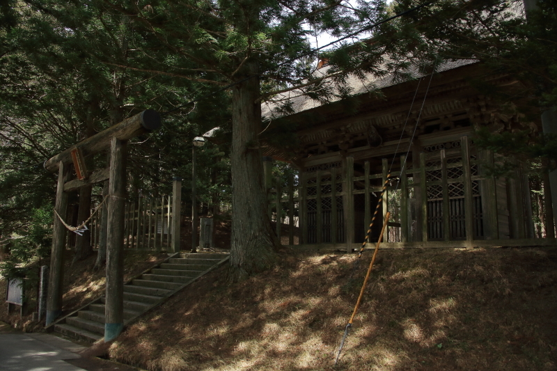 春の早池峯神社ガイド_f0075075_17503350.jpg