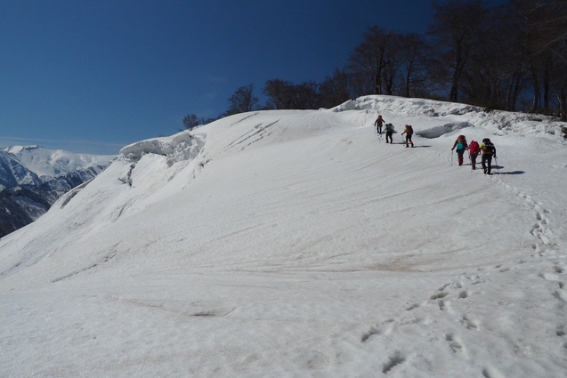 2019/4/20 西俣ノ峰から頼母木山_b0189948_22533120.jpg