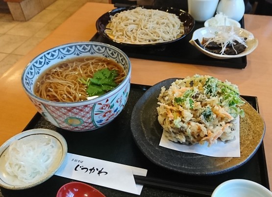 見た目も美しく美味しいかき揚げにビックリ 美味しいお蕎麦屋さん 手打ちそば じつかわ 千葉県茂原市 カステラさん