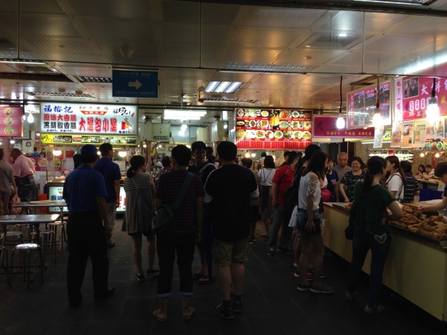 台湾最大の夜市(士林市場)_a0334793_03422282.jpg