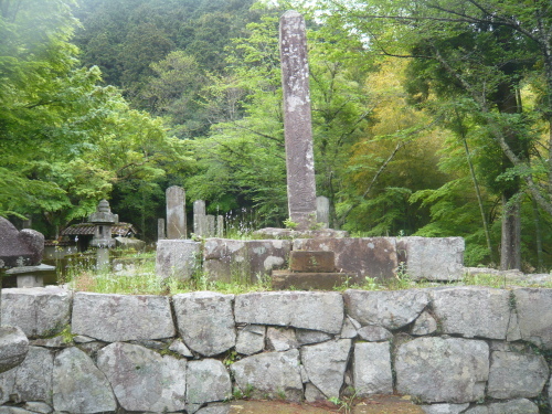 周南・市役所の「免震装置」交換始まる_b0398201_10470523.jpg