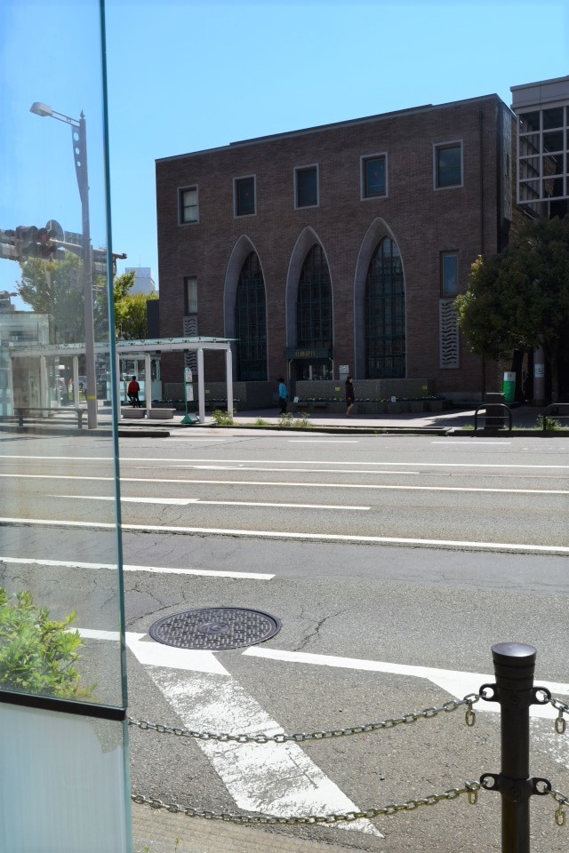 金沢市青草町の北國銀行武蔵ヶ辻支店(昭和モダン建築探訪)_f0142606_07493695.jpg