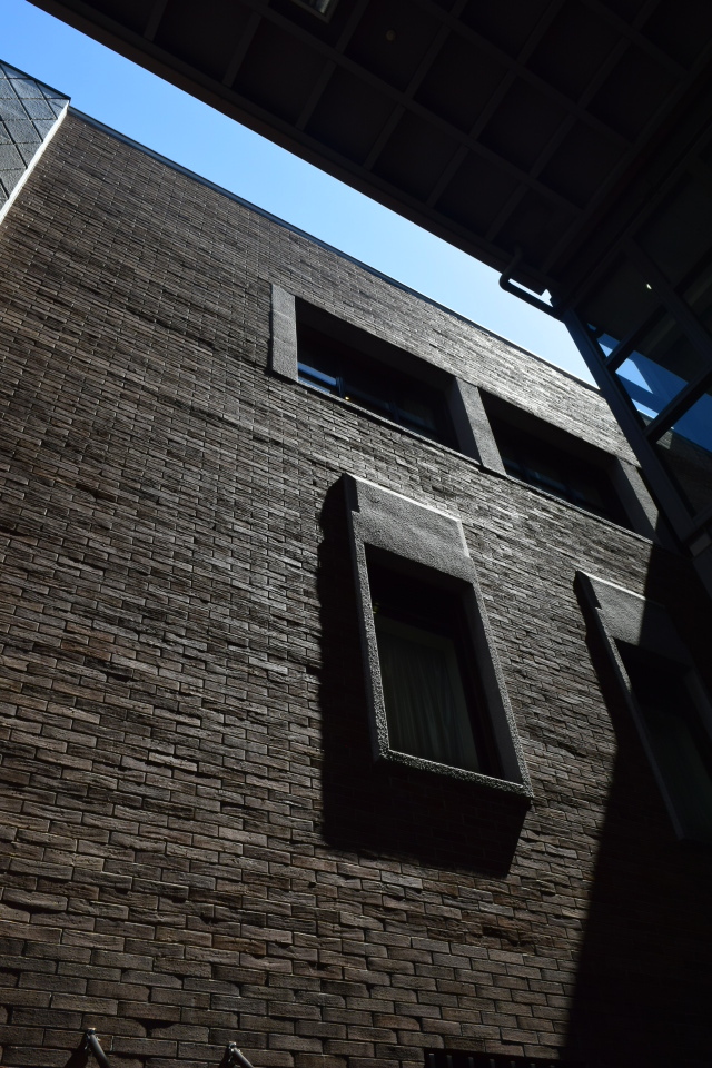金沢市青草町の北國銀行武蔵ヶ辻支店(昭和モダン建築探訪)_f0142606_08160355.jpg
