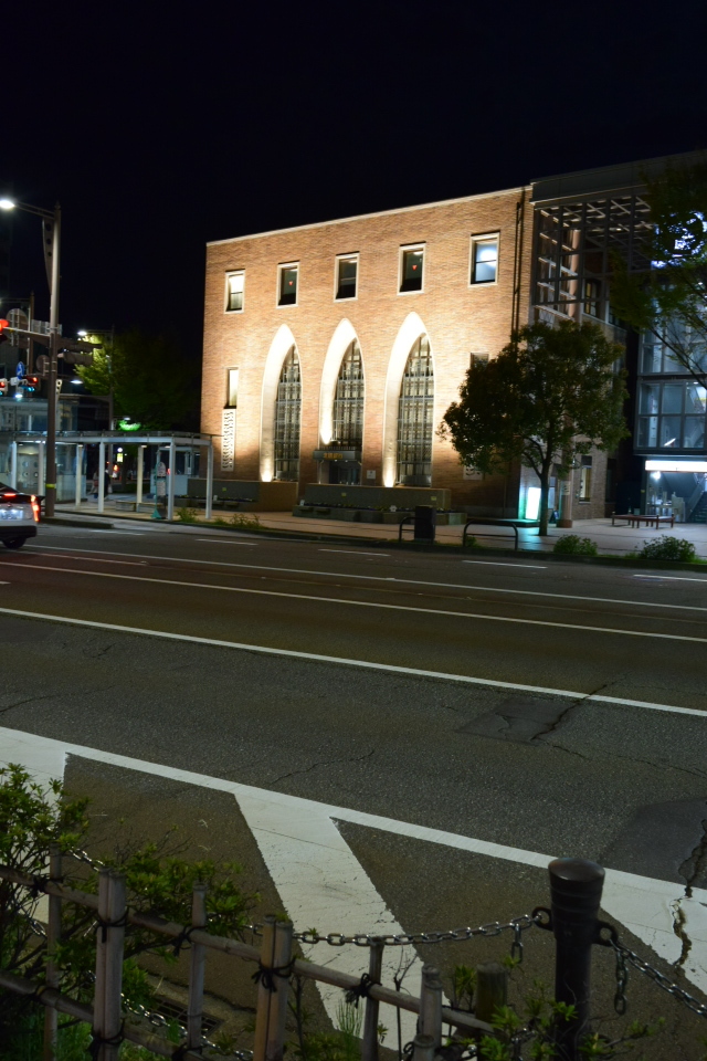 金沢市青草町の北國銀行武蔵ヶ辻支店(昭和モダン建築探訪)_f0142606_08293047.jpg