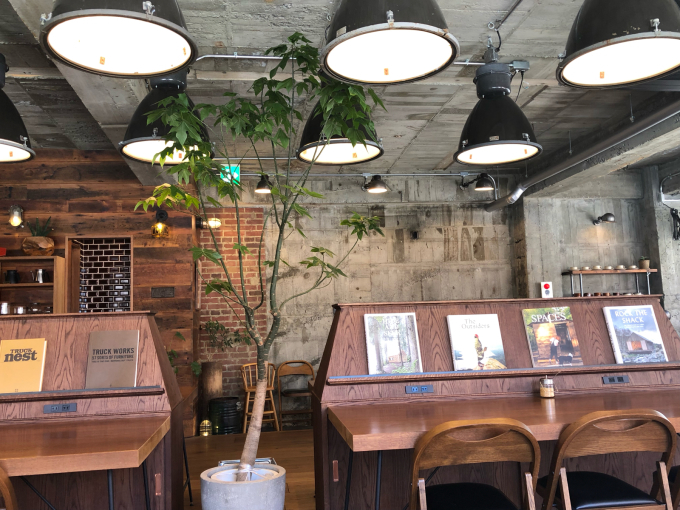 内装が、どストライク！FAVORITE COFFEE @和歌山_c0337724_22045793.jpg