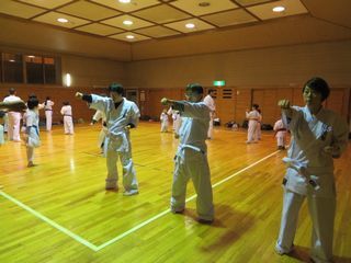 宮の沢教室･八軒教室･麻生道場　春期昇級審査会_c0118332_22575809.jpg