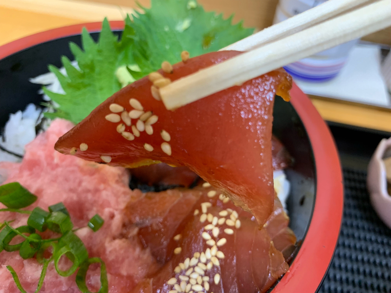 大東京綜合卸売センターで名物ねぎとろ丼_a0359239_13375027.jpg