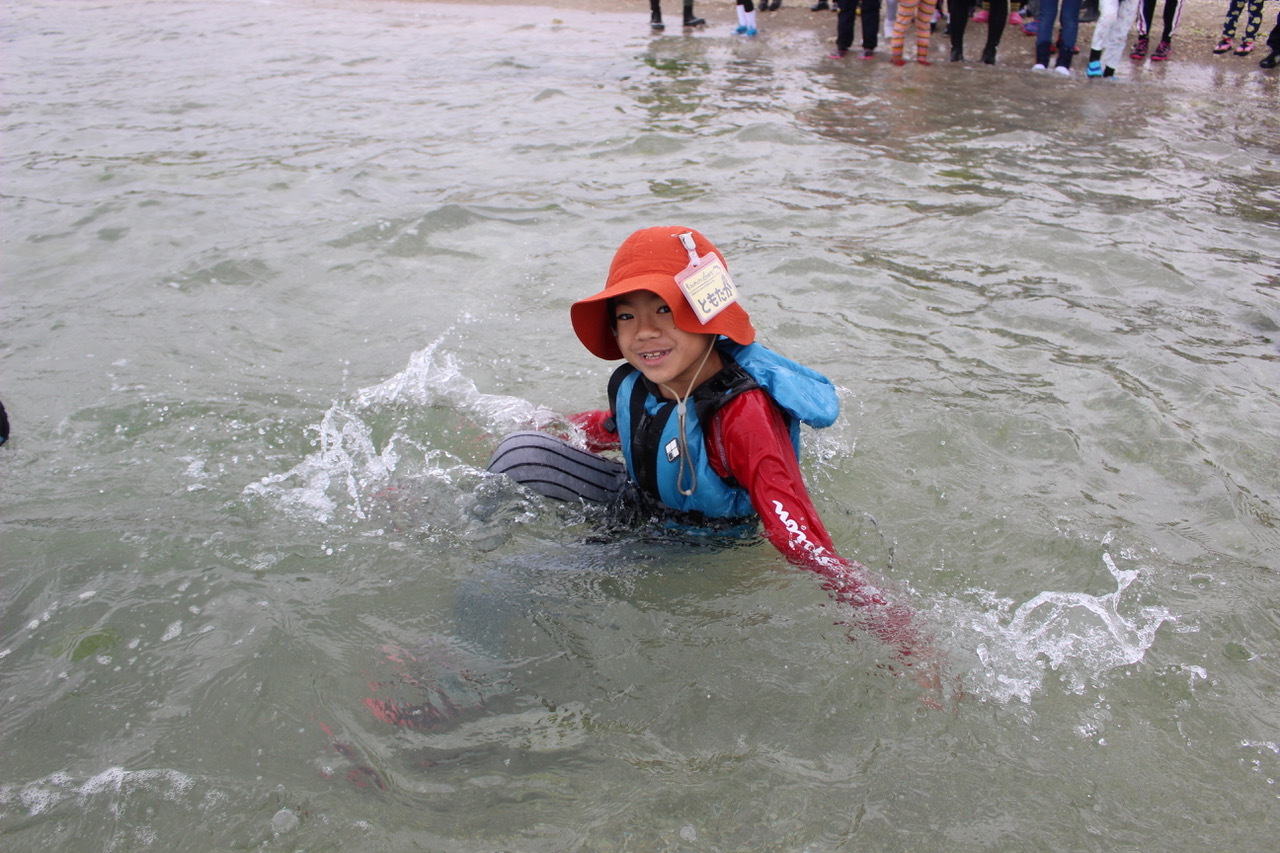 ネコキッズキャンプ〔１日目〕海はやっぱり楽しい！今日の海冷たかった！たっぷり浸かって、たっぷり見つけた！_d0363878_23055473.jpeg