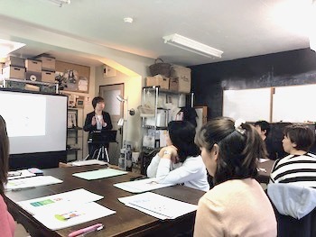 認知症サポーター養成講座をマロウズで開催!_a0191183_18574376.jpeg