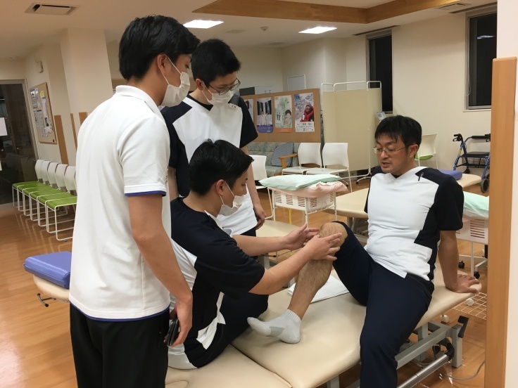 膝関節のアライメント評価とKnee-in Toe-out 勉強会_b0329026_00410306.jpeg
