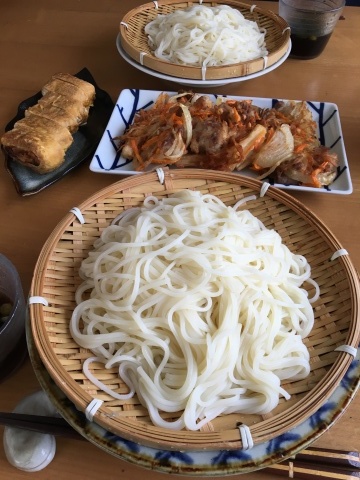 本日28日は日曜日ですけど営業しますウィークランチ_f0082056_12511651.jpg