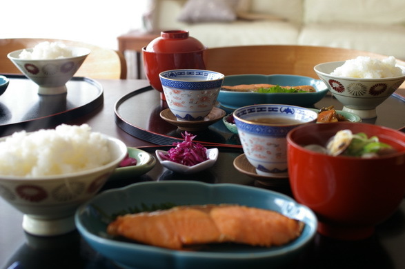 今日の朝食はあさりのお味噌汁_d0327373_11015157.jpg