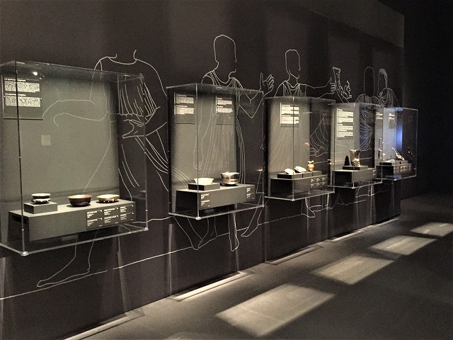 Caixa forumの展示会 アレクサンダー大王の贅沢品3_b0064411_07301846.jpg