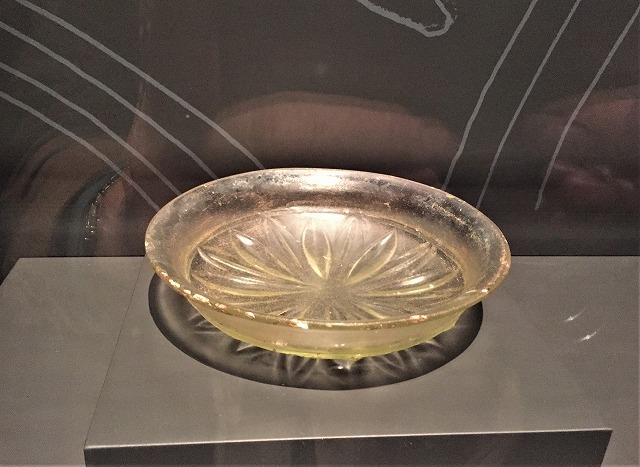 Caixa forumの展示会 アレクサンダー大王の贅沢品3_b0064411_07361725.jpg