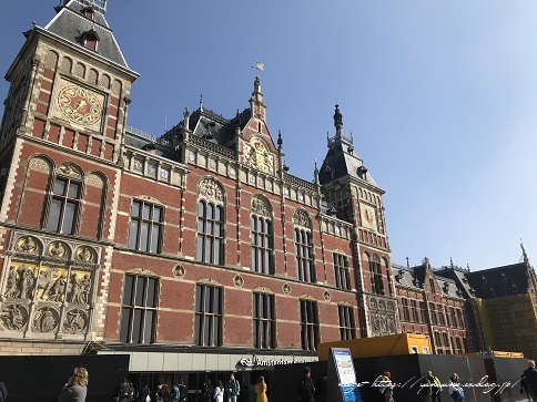 『オランダアムステルダムの旅』空港から市内までのアクセス抜群♪_f0023333_17544537.jpg
