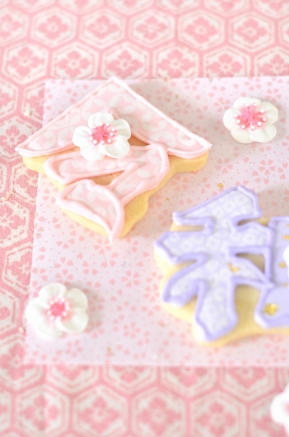 令和のはじまり　慶祝カラーのアイシングクッキーでお祝い_d0025294_16360399.jpg
