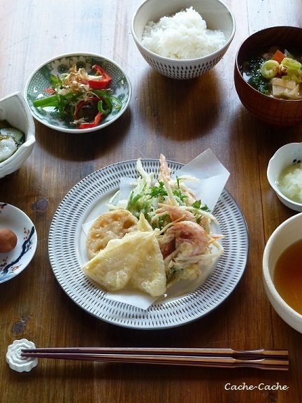 筍の天ぷら 春野菜と小海老のかき揚げ定食と 今日のおやつ キッチンで猫と